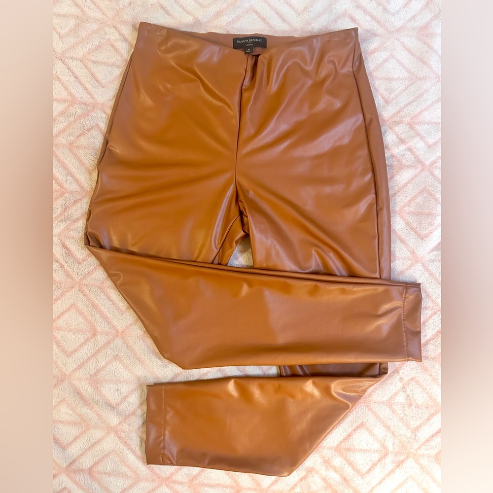 •SALE•Banana Republic Tan Vegan Leather Leggings